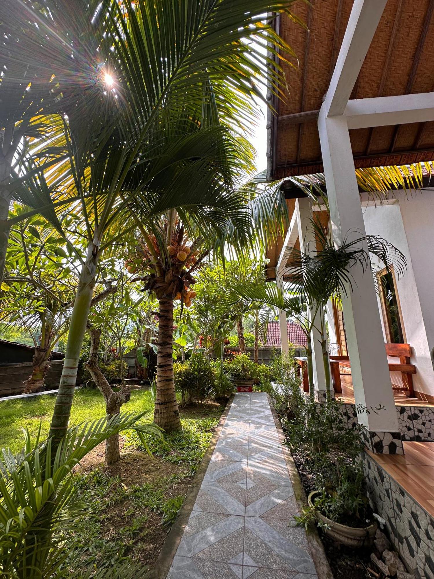 Wahyu Masari Homestay Sakti Extérieur photo