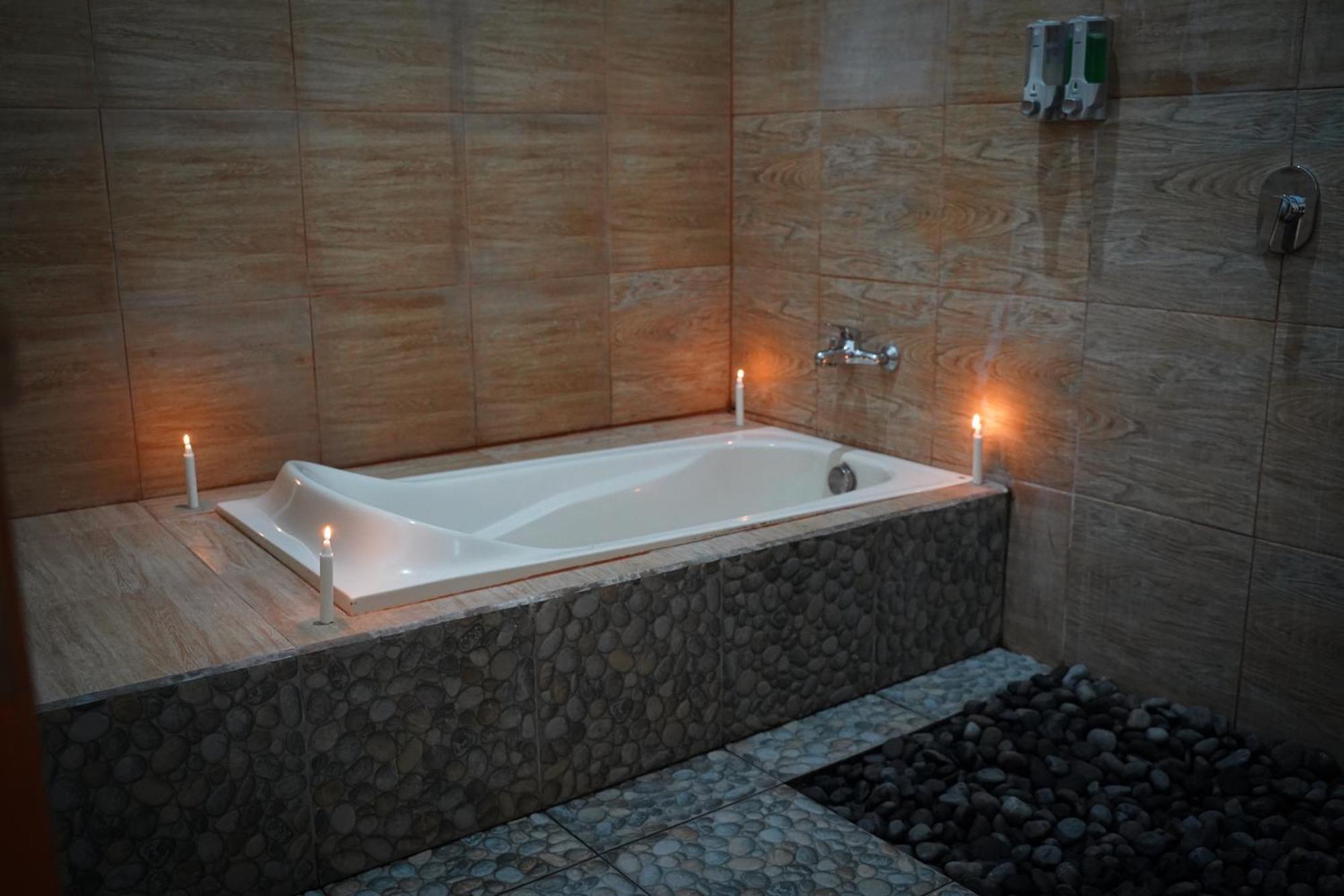 Wahyu Masari Homestay Sakti Extérieur photo