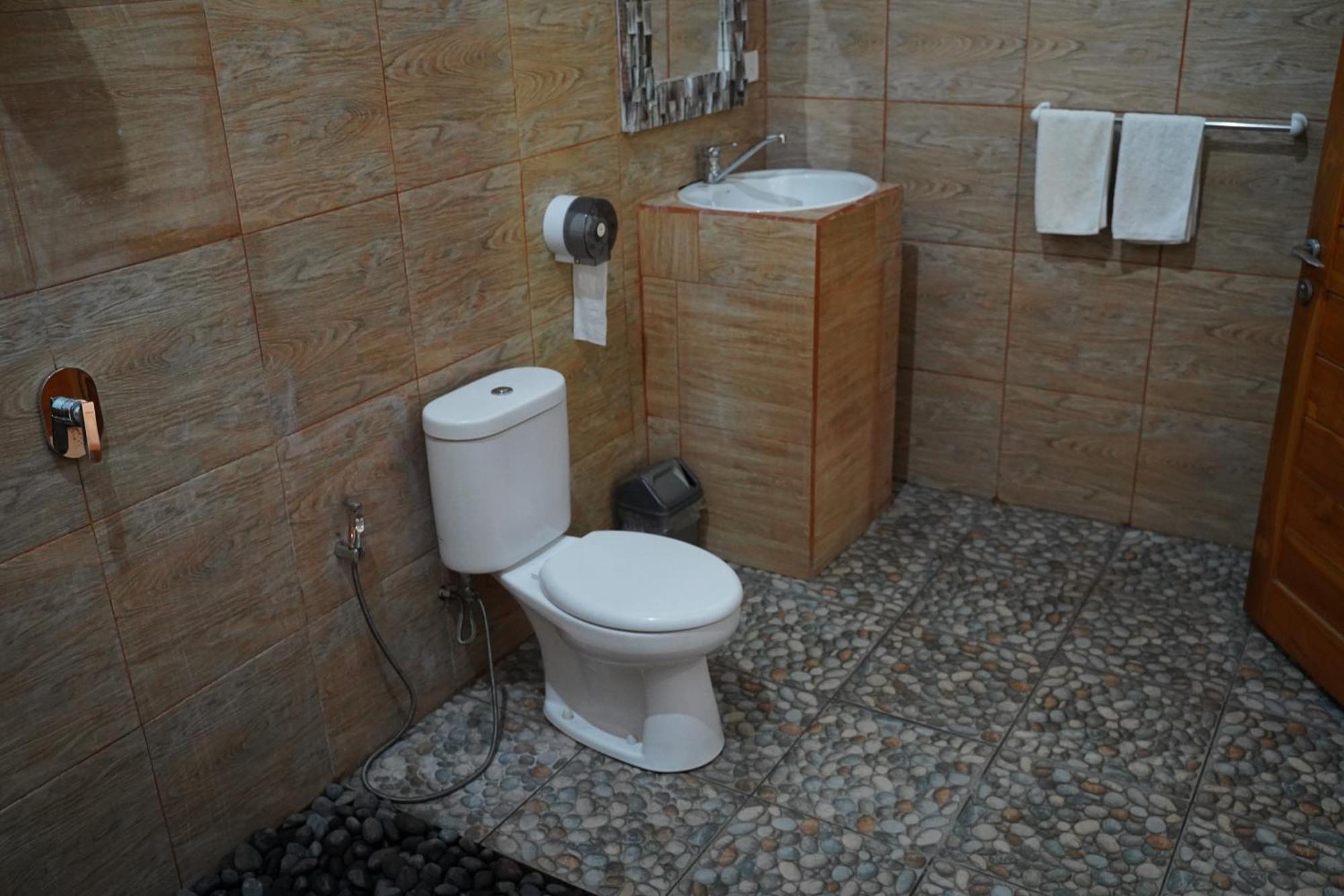 Wahyu Masari Homestay Sakti Extérieur photo